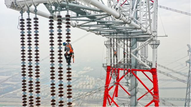 我國(guó)規(guī)模最大超高壓跨江輸變電工程投運(yùn)