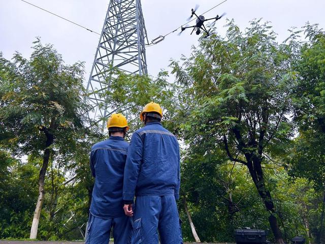 東莞供電局5G+無人機賦能電力巡檢