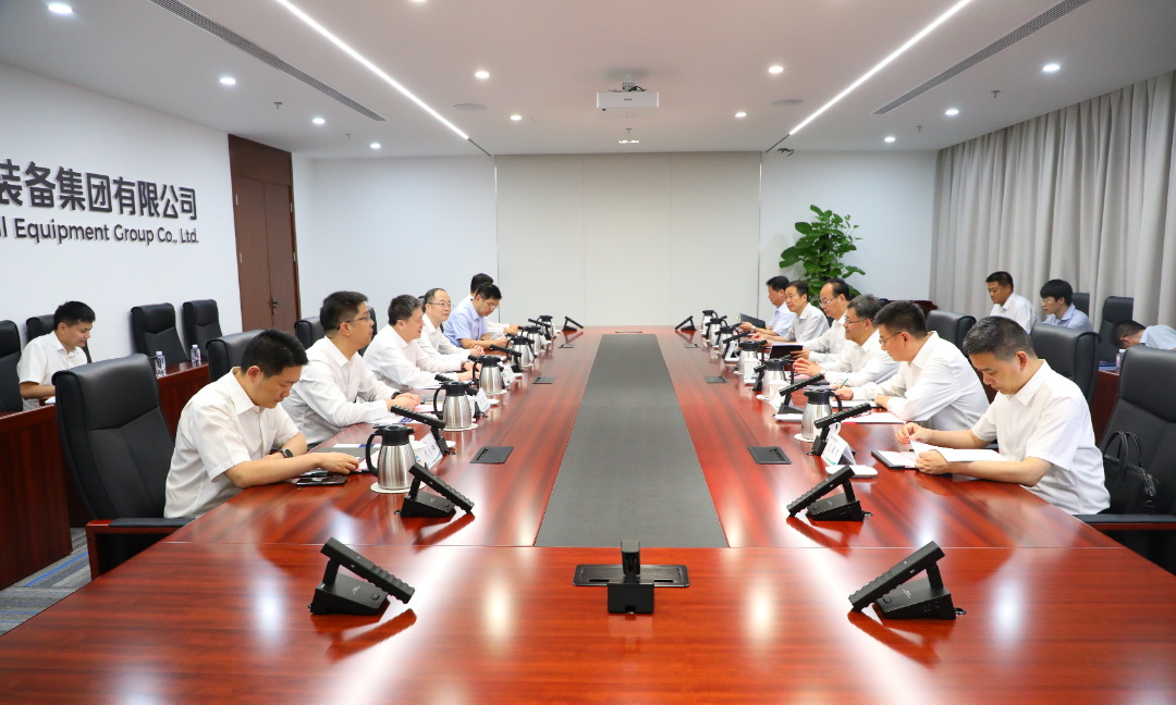 中國電氣裝備黨委副書記、總經(jīng)理周群會(huì)見西安市市長葉牛平